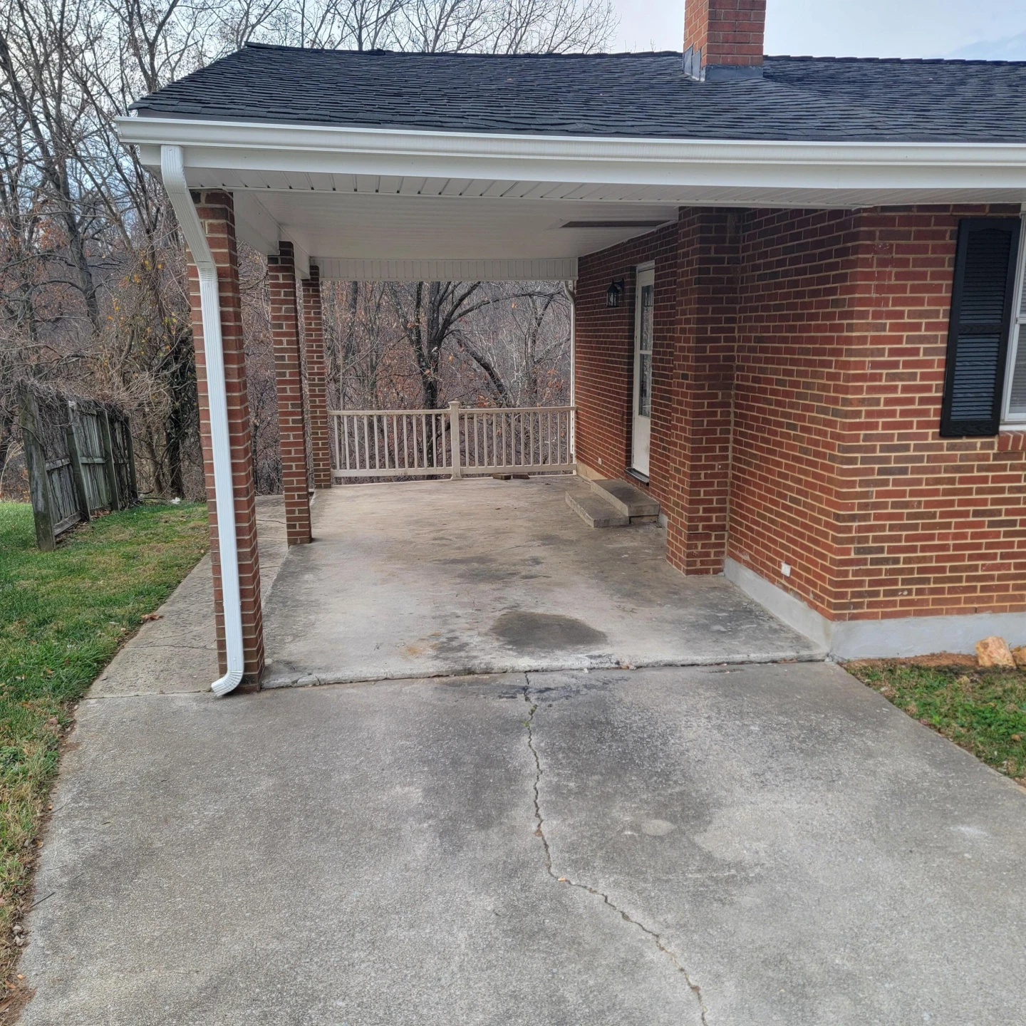 655 Timberidge RD - Photo 2