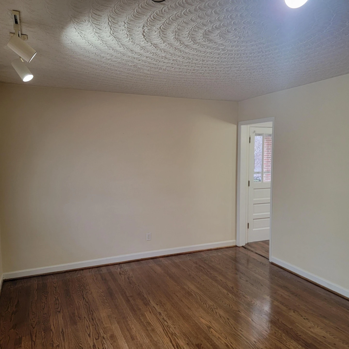 655 Timberidge RD - Photo 4