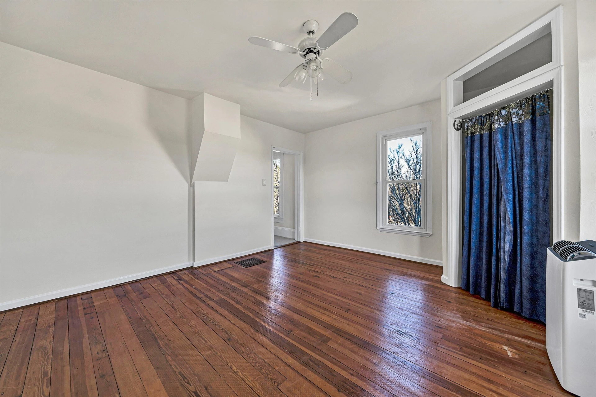 8 Middle ST - Photo 30