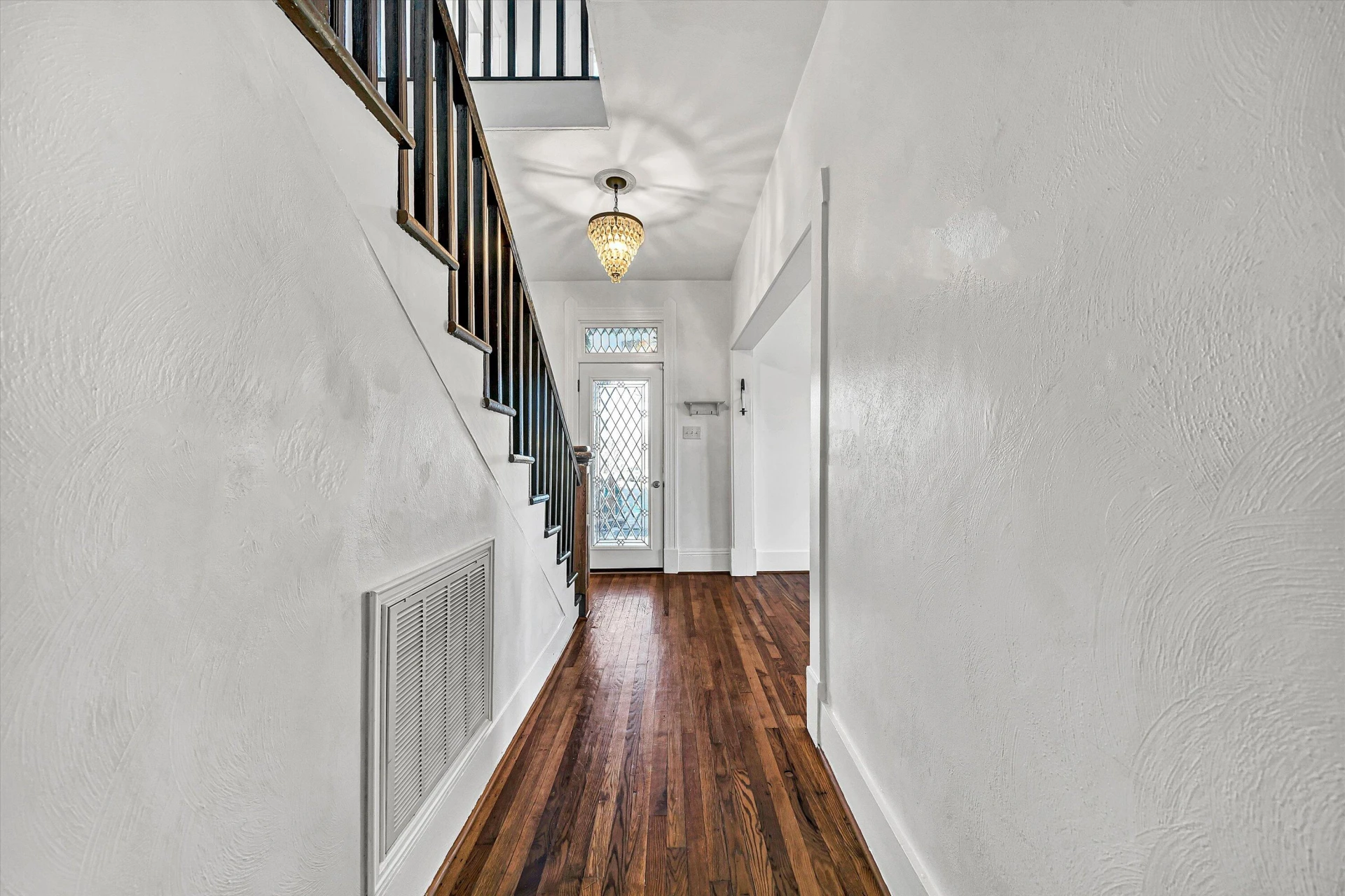 8 Middle ST - Photo 6