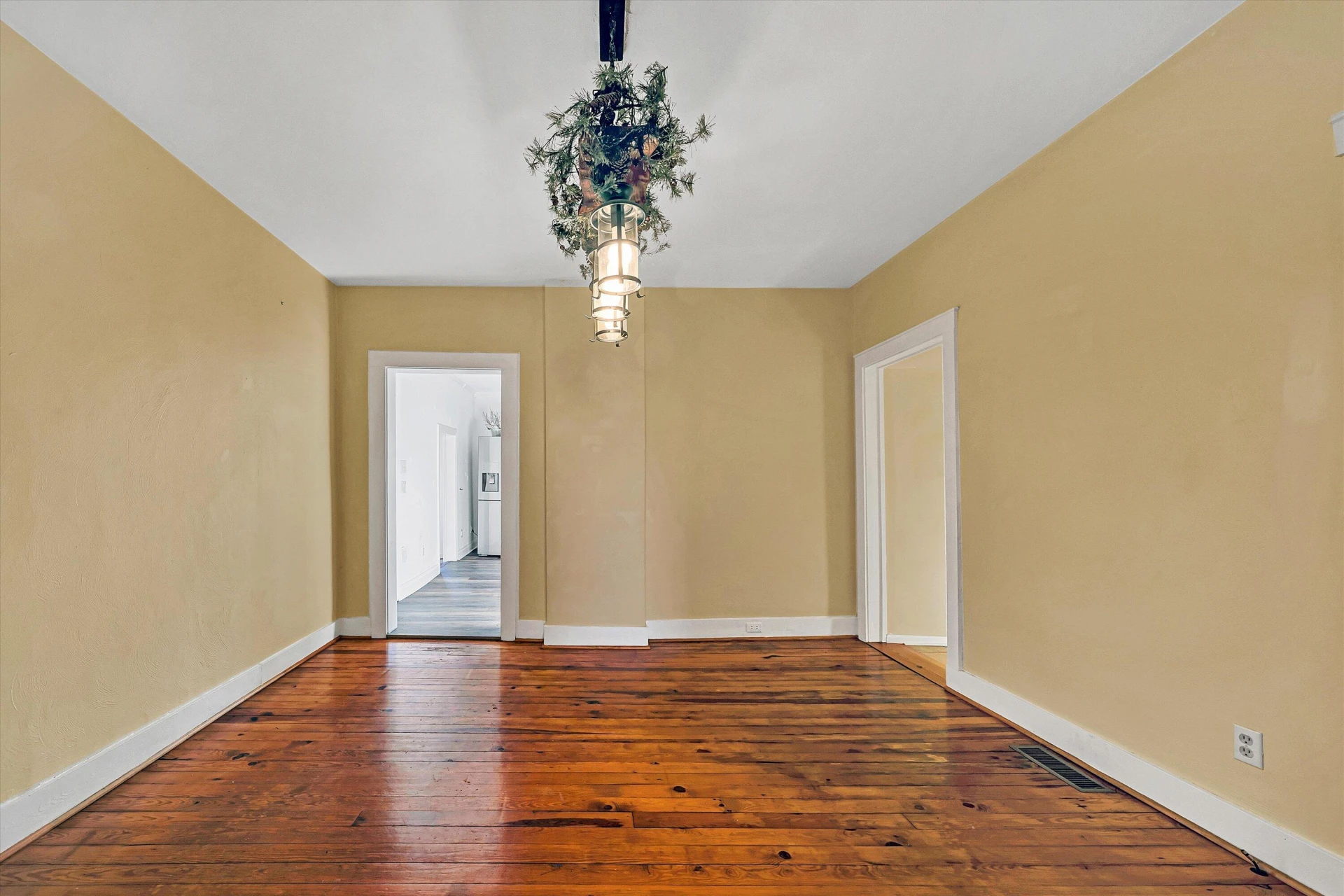8 Middle ST - Photo 10