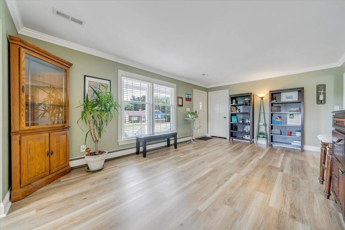 6807 Tinkerdale RD - Photo 8