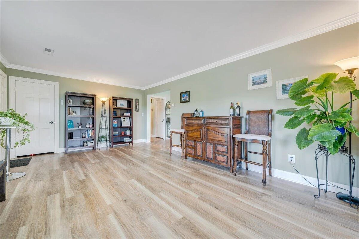 6807 Tinkerdale RD - Photo 9
