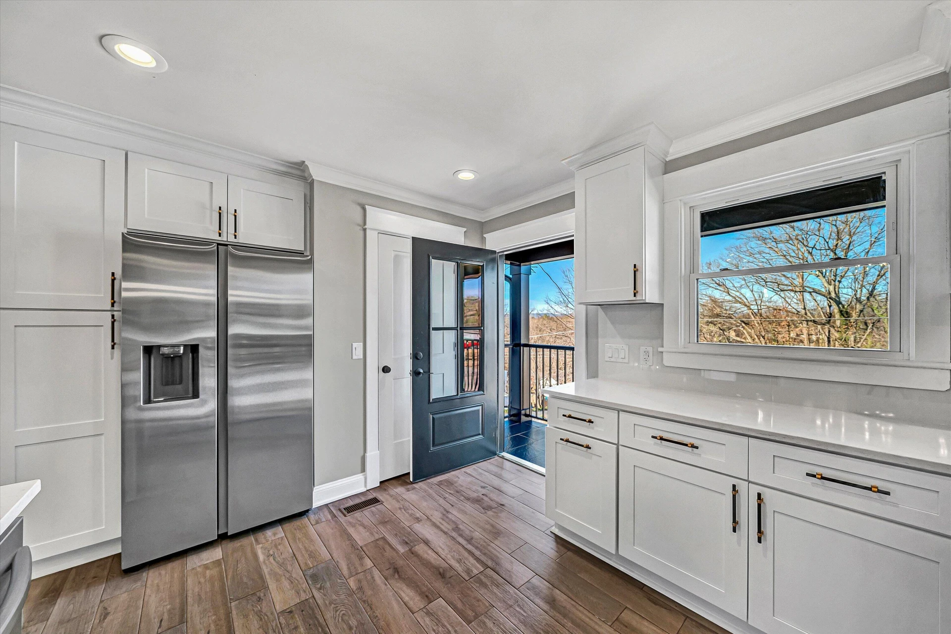 1617 Eastgate AVE NE - Photo 11