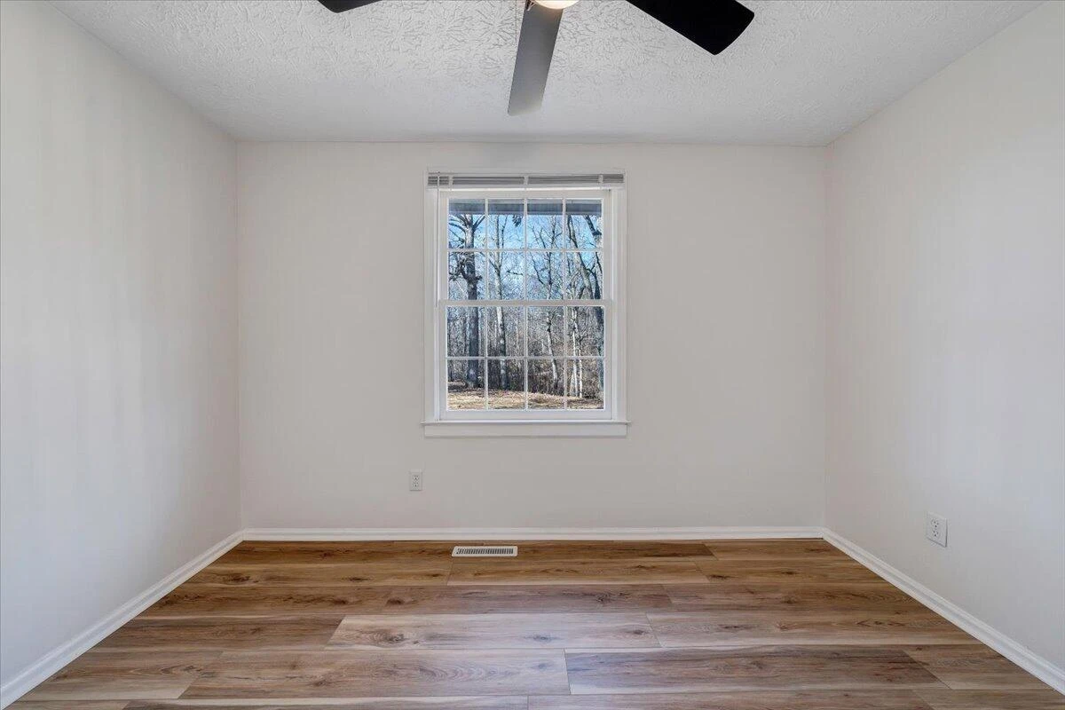 193 Meadow Green DR - Photo 17