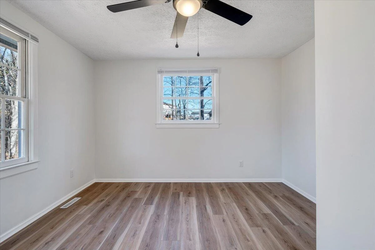 193 Meadow Green DR - Photo 18