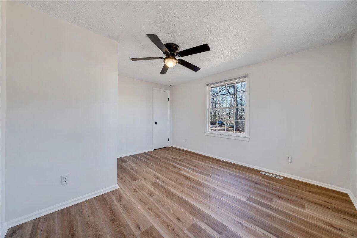 193 Meadow Green DR - Photo 19