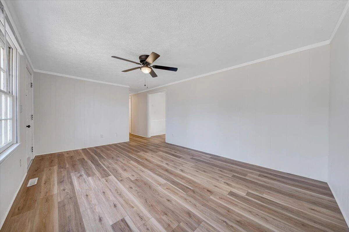 193 Meadow Green DR - Photo 5