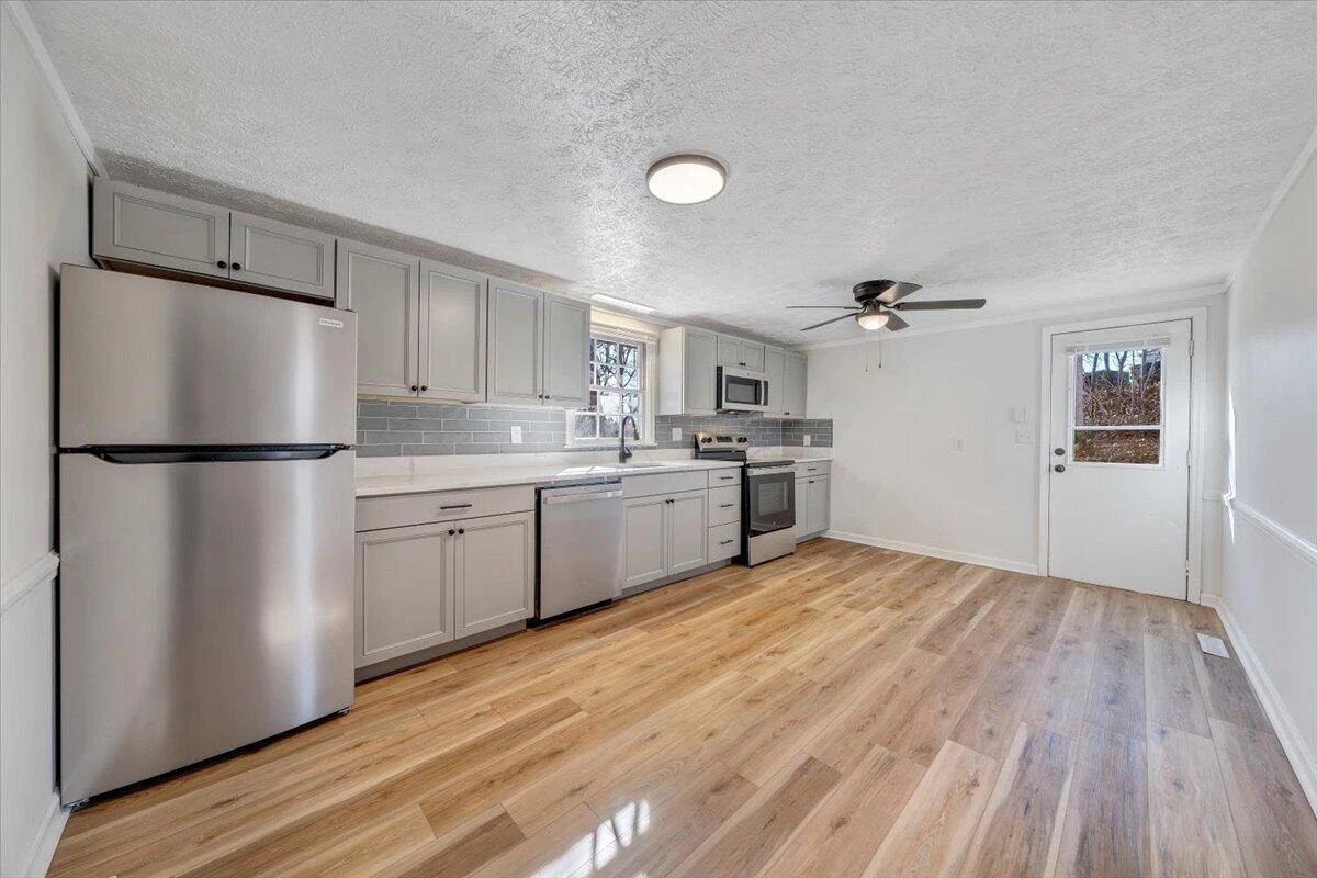 193 Meadow Green DR - Photo 6