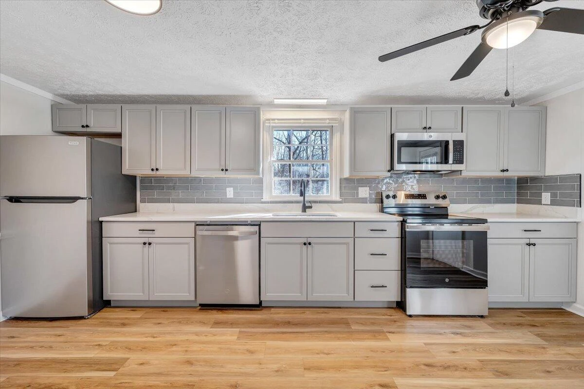 193 Meadow Green DR - Photo 9