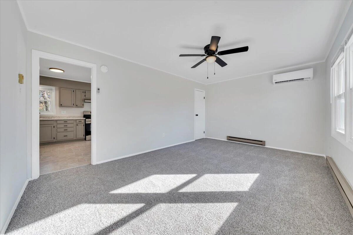 232 Confederate AVE - Photo 2