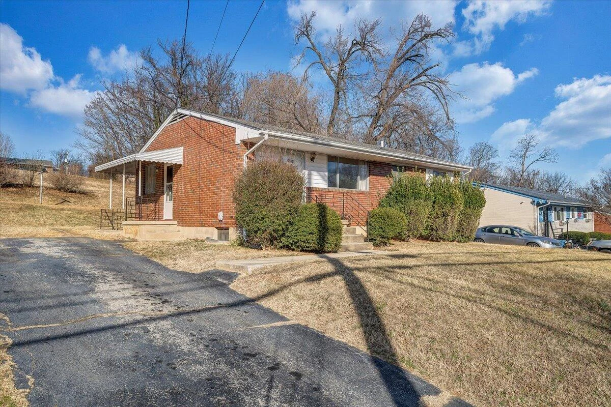 3651 TROUTLAND AVE NW - Photo 24