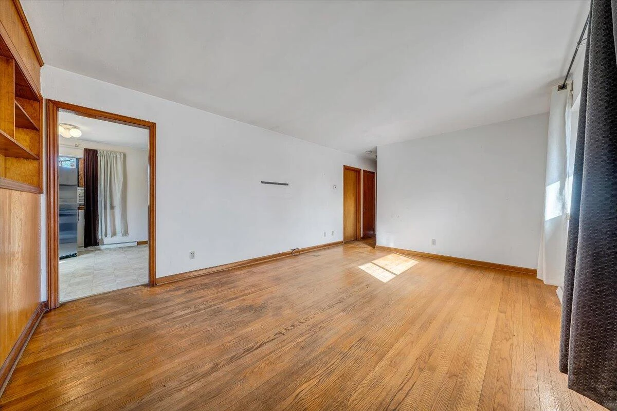 3651 TROUTLAND AVE NW - Photo 5