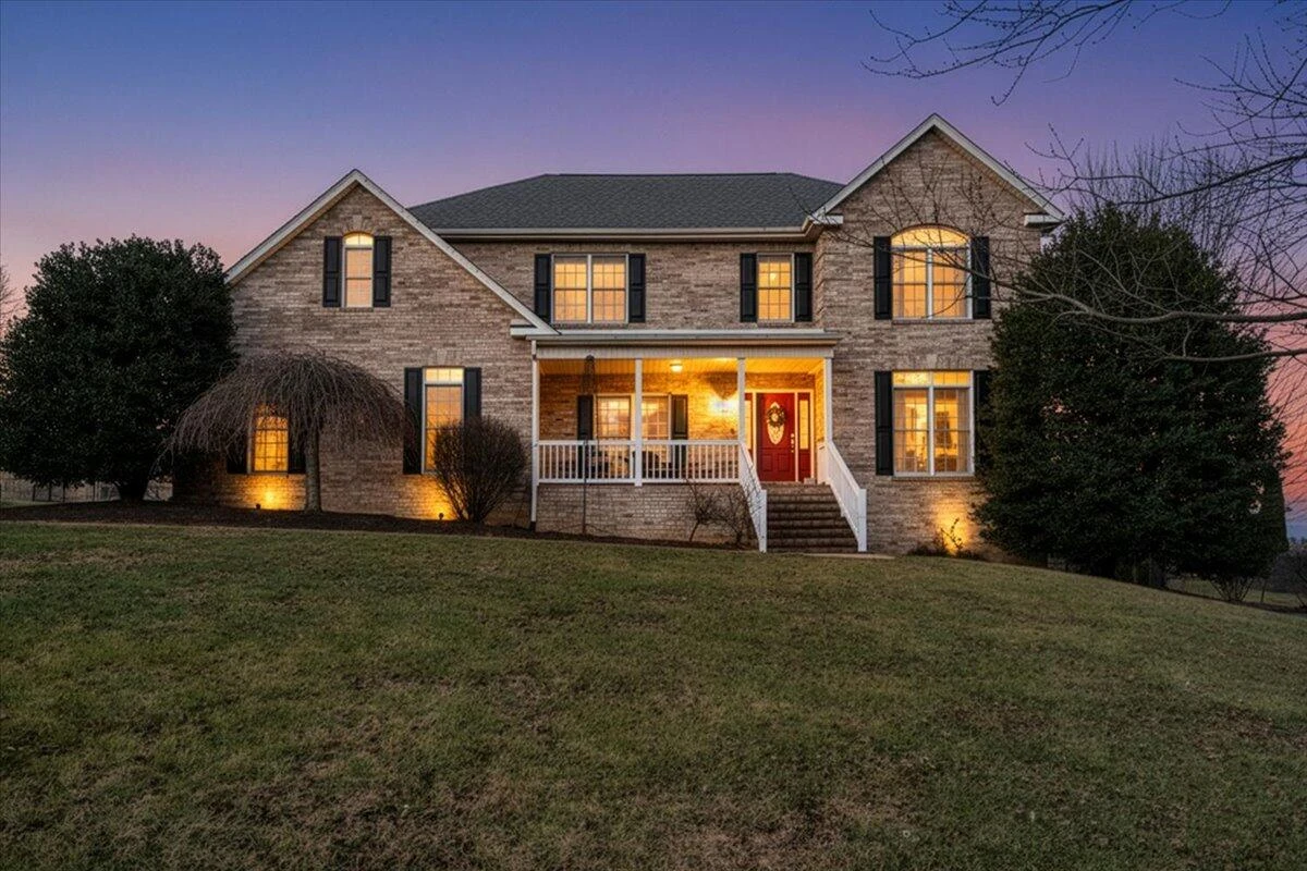 185 Walnut Manor DR - Photo 2