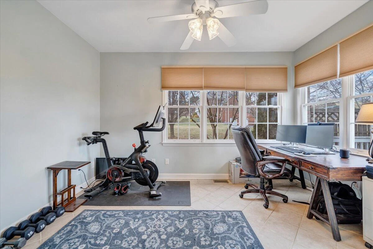 185 Walnut Manor DR - Photo 32