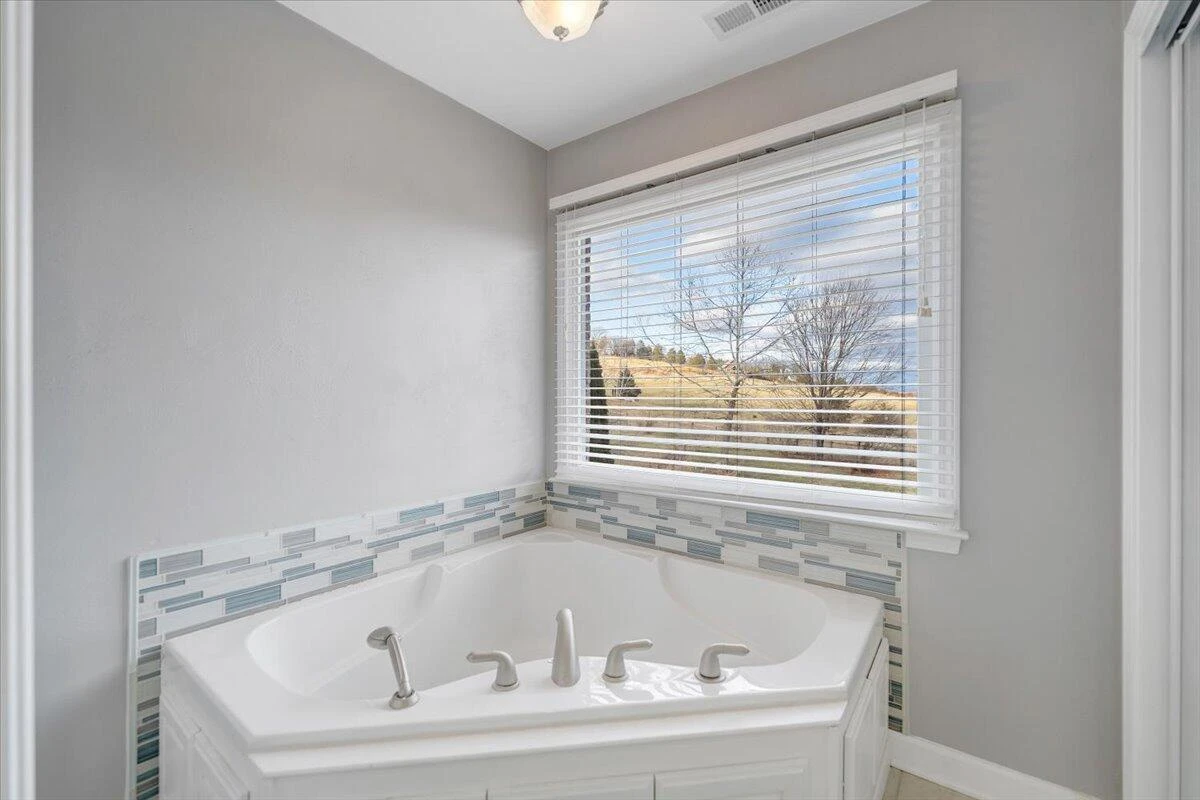 185 Walnut Manor DR - Photo 54