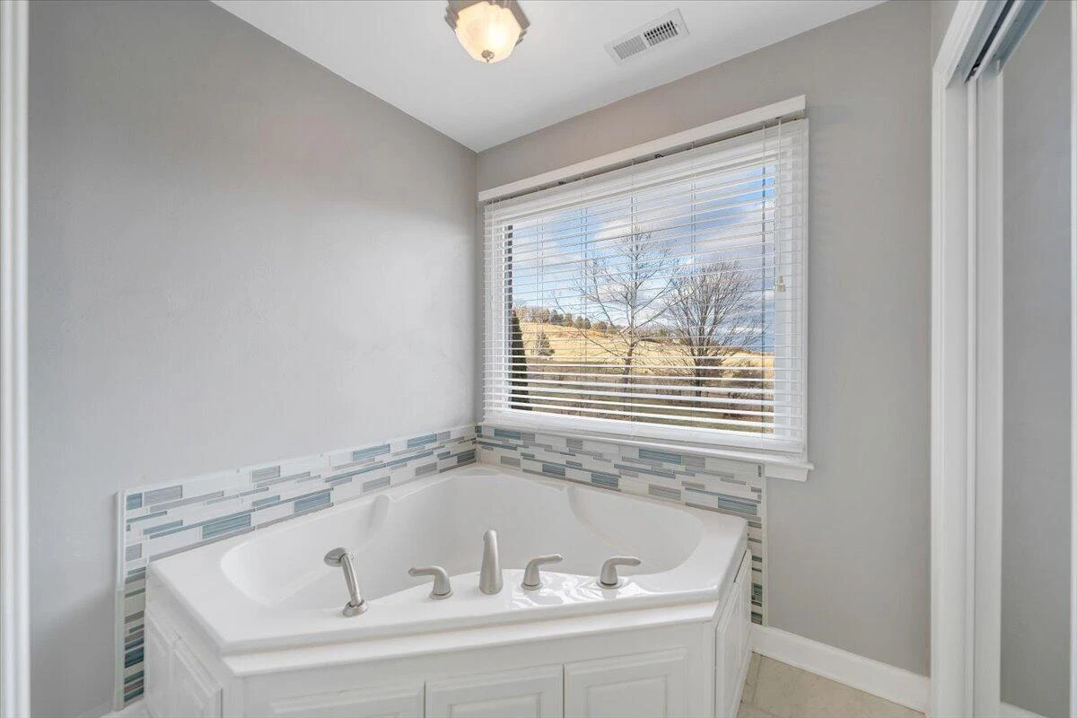 185 Walnut Manor DR - Photo 55