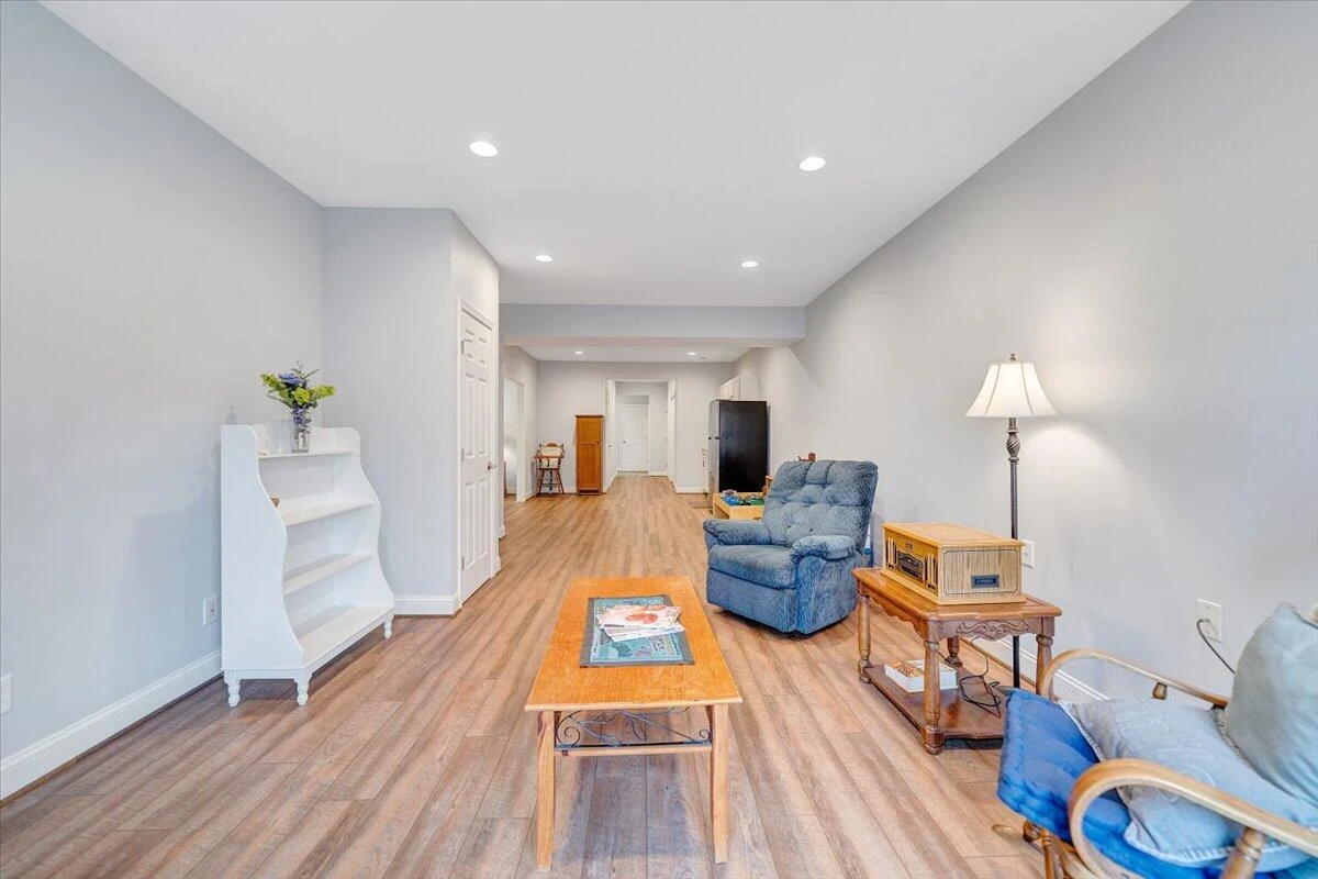 185 Walnut Manor DR - Photo 68