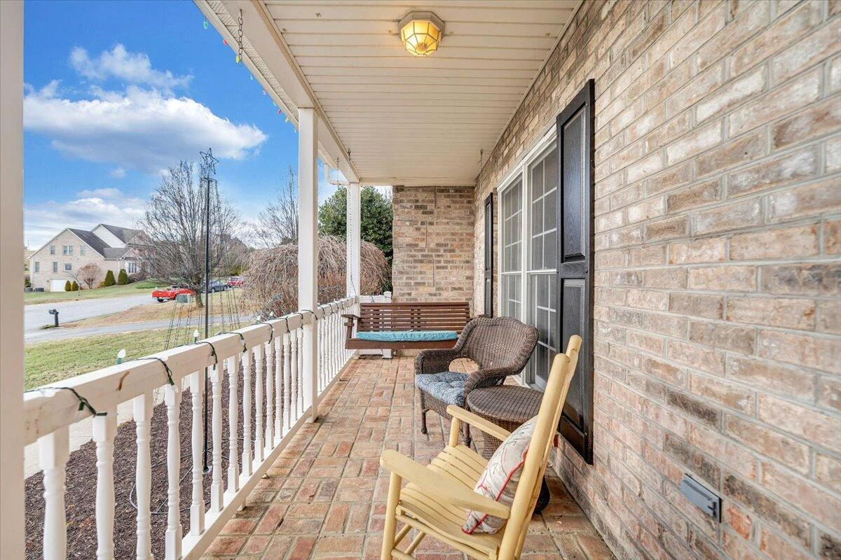 185 Walnut Manor DR - Photo 7