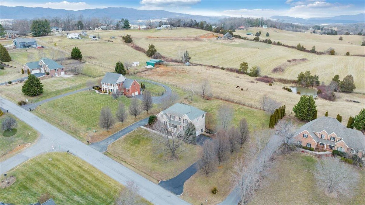 185 Walnut Manor DR - Photo 96