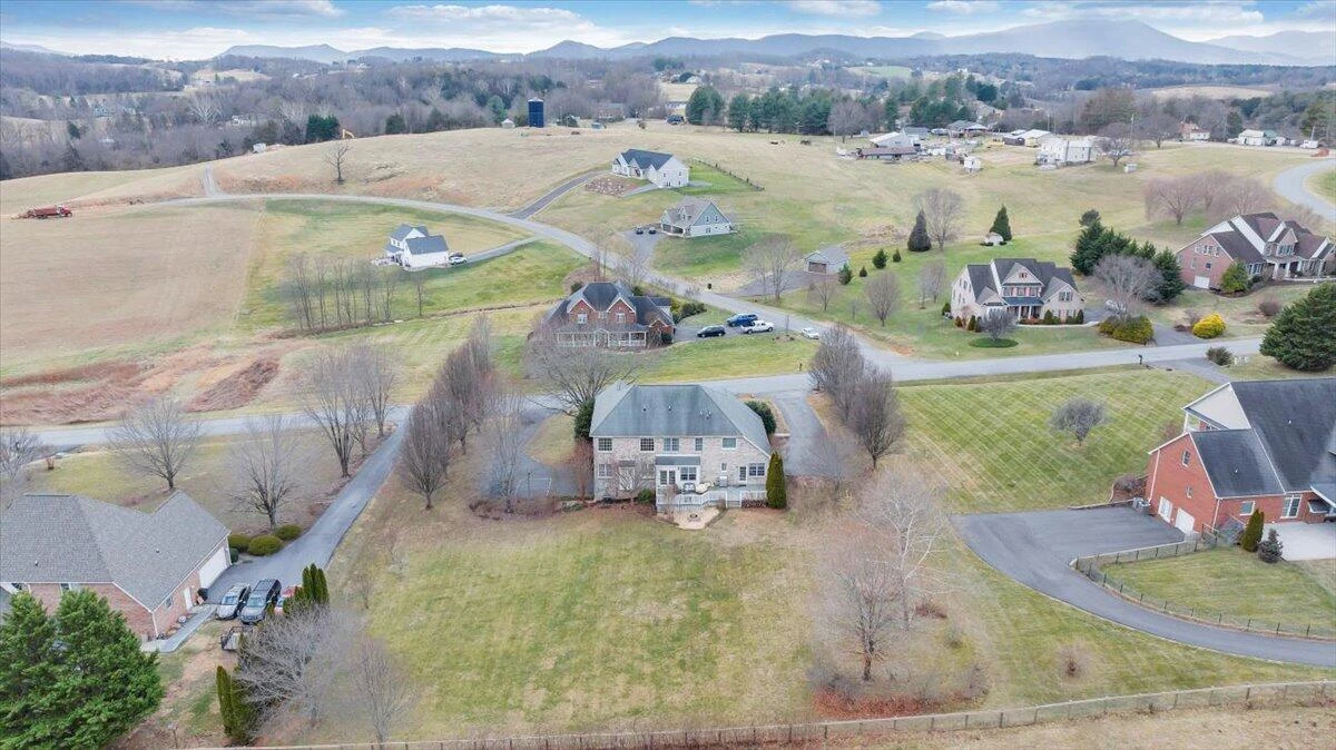 185 Walnut Manor DR - Photo 97