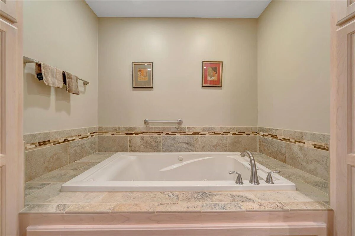 119 Cathedral Oaks LN - Photo 28