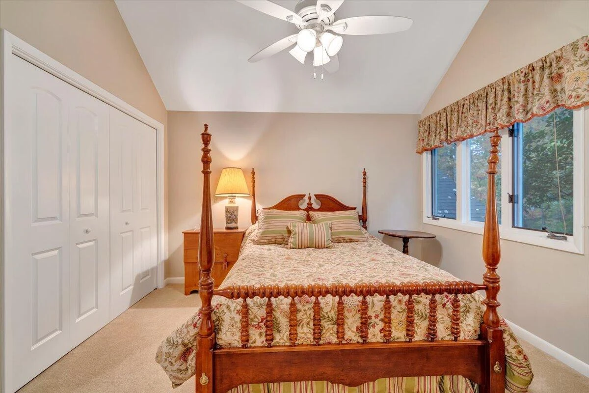 119 Cathedral Oaks LN - Photo 36
