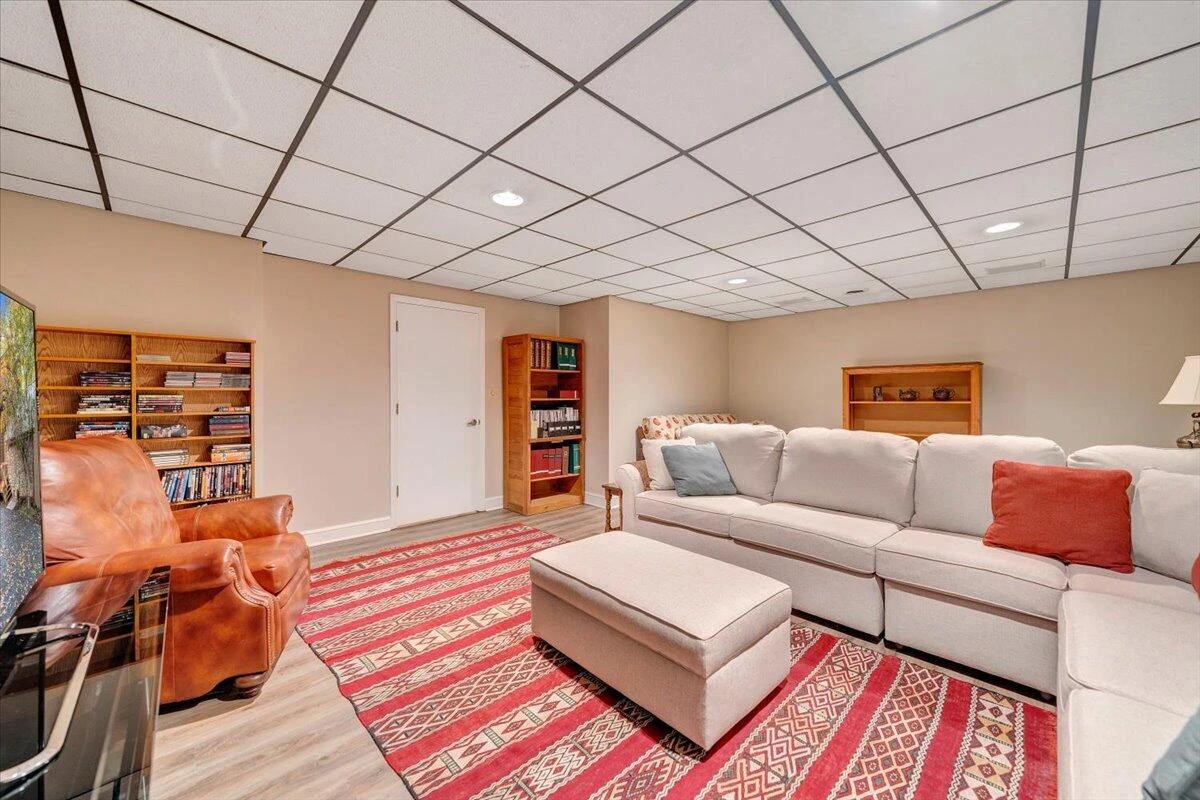 119 Cathedral Oaks LN - Photo 49