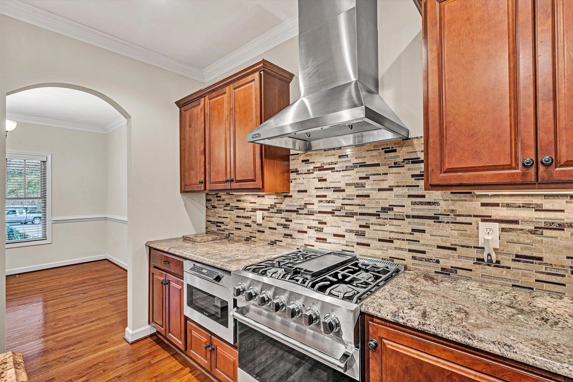 7125 Linn Cove CT - Photo 12
