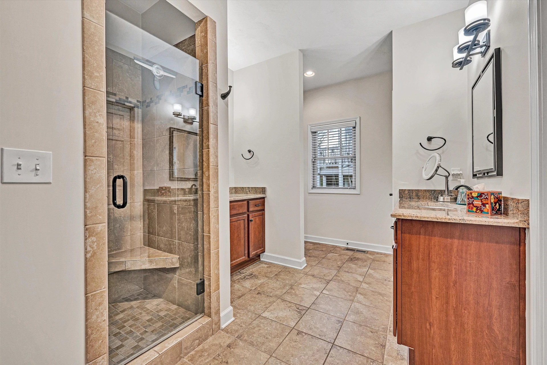 7125 Linn Cove CT - Photo 19