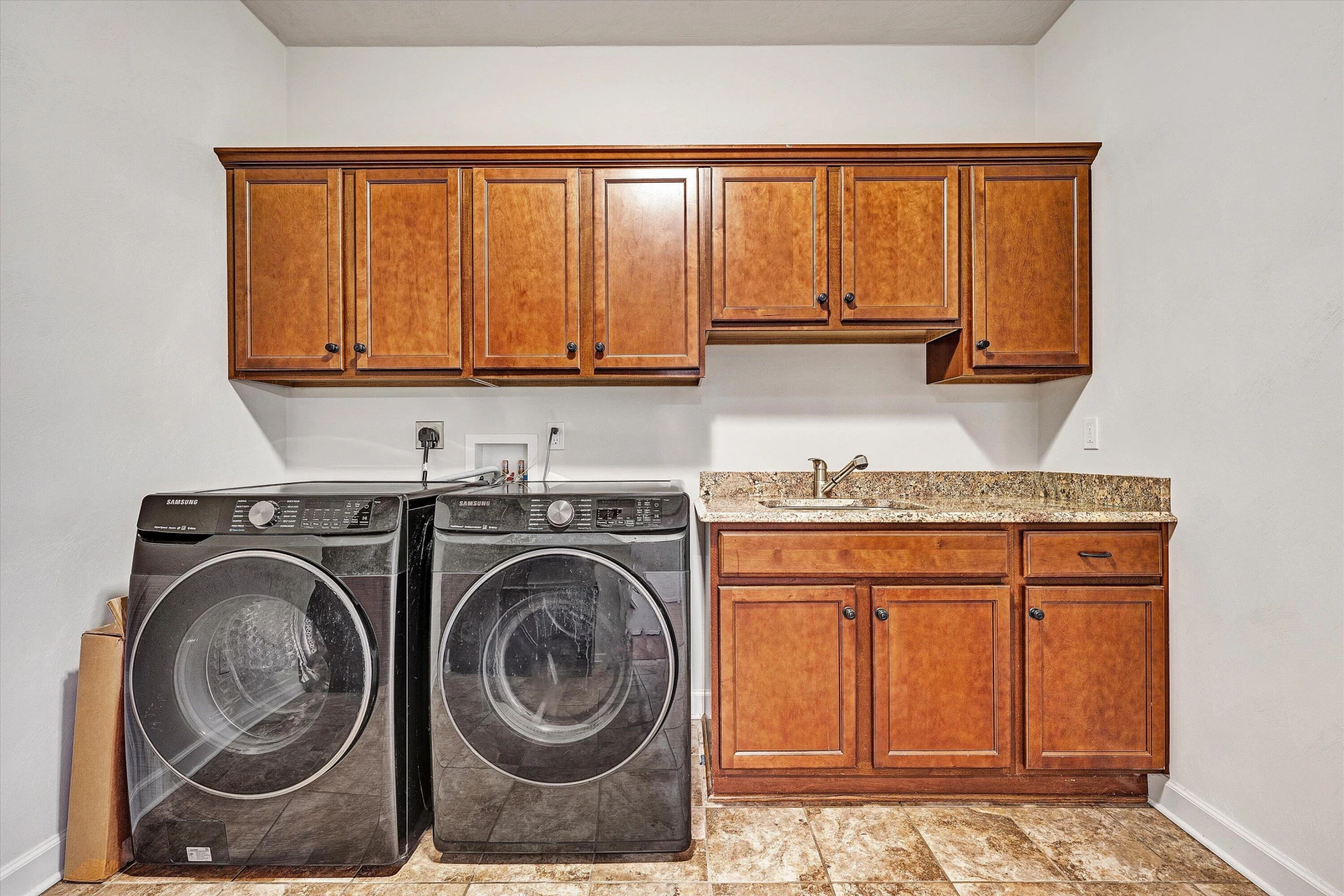 7125 Linn Cove CT - Photo 23