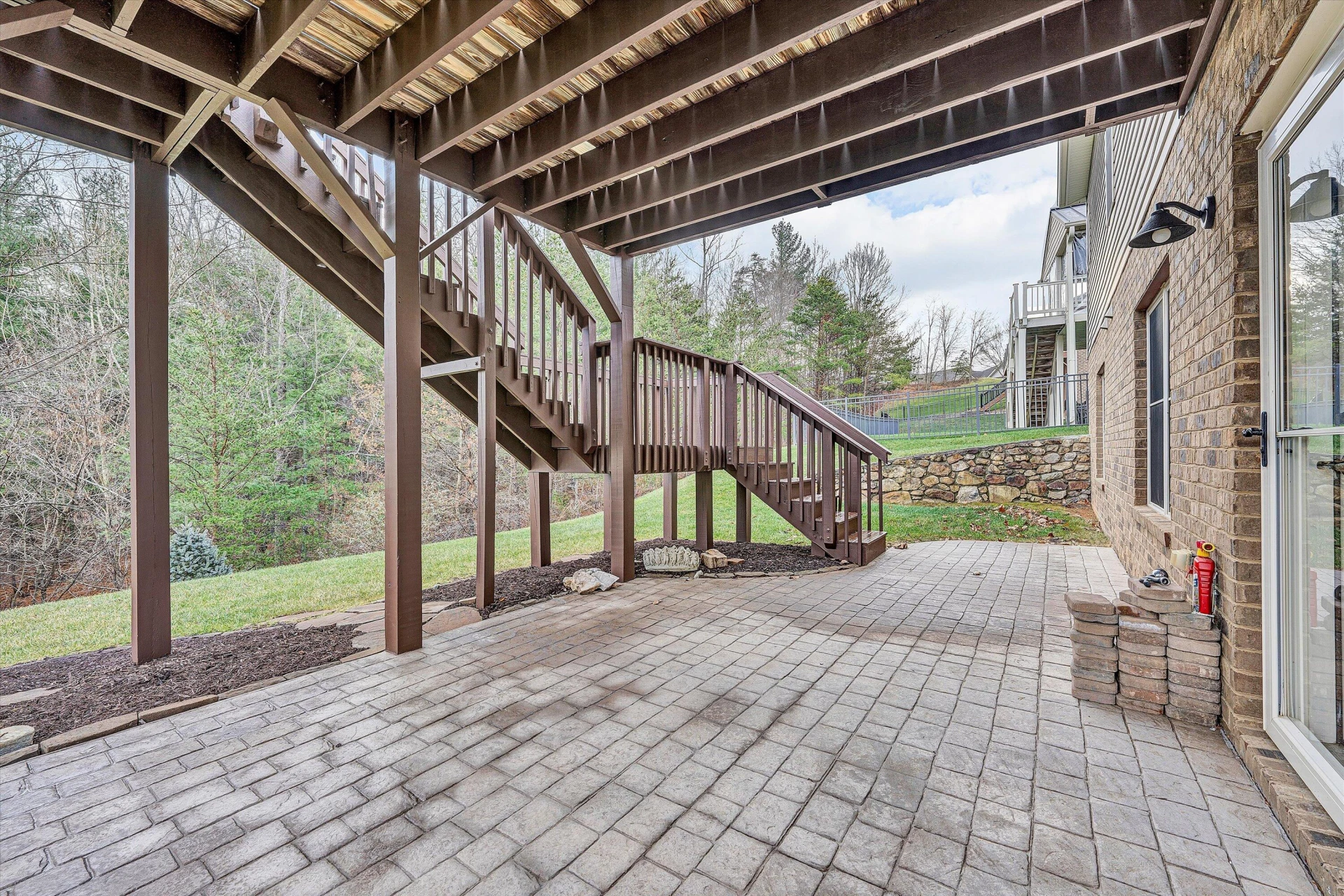 7125 Linn Cove CT - Photo 47
