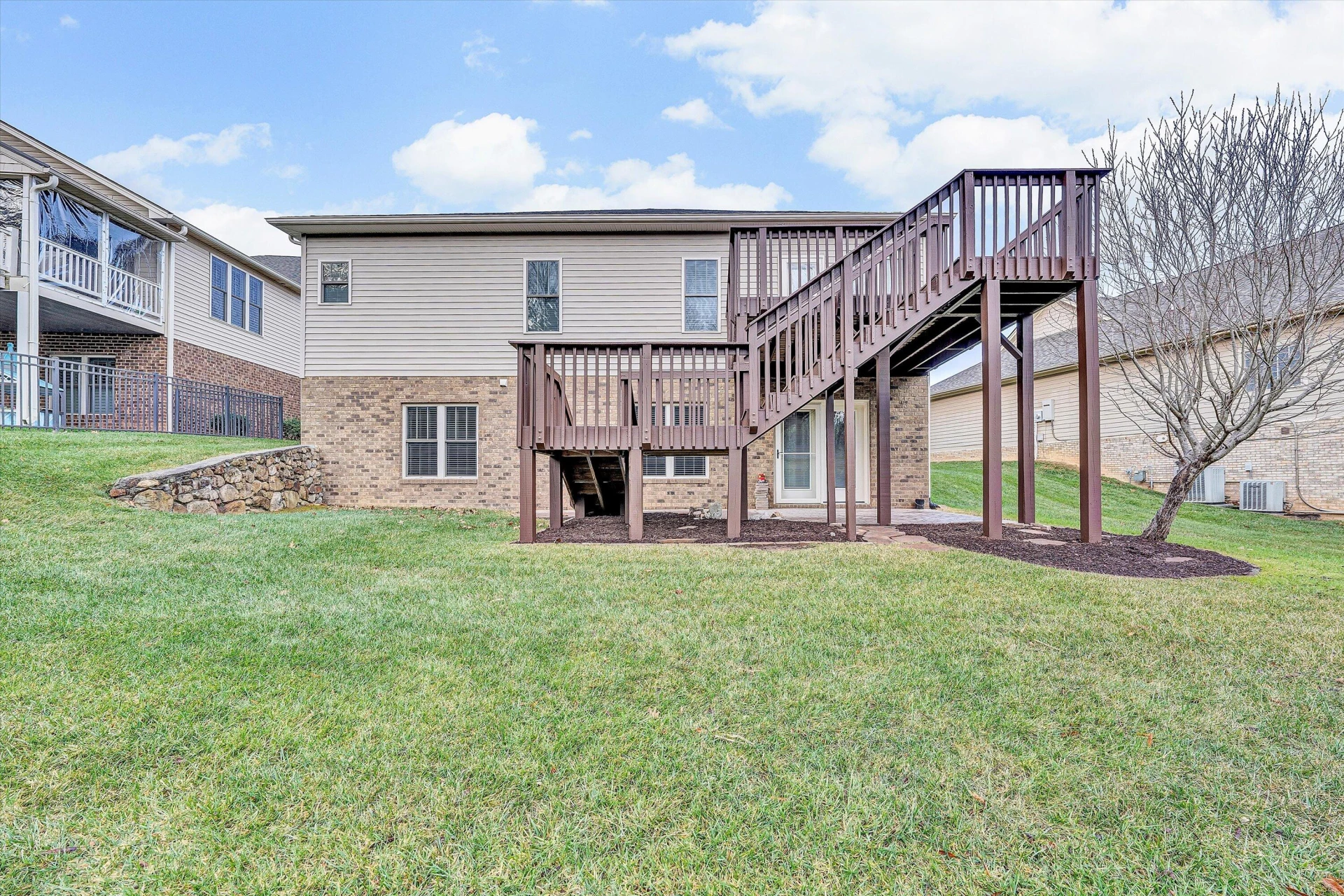 7125 Linn Cove CT - Photo 49