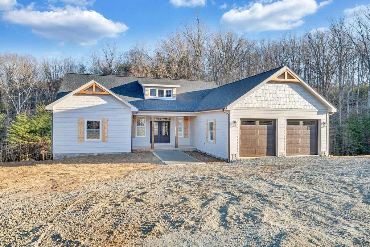 220 Emerald Bay DR