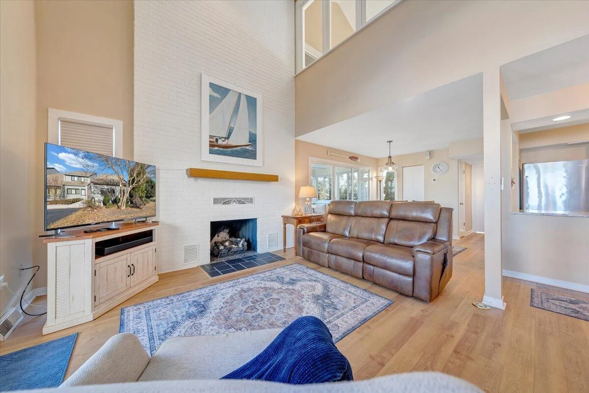 27 Peninsula Point DR - Photo 9