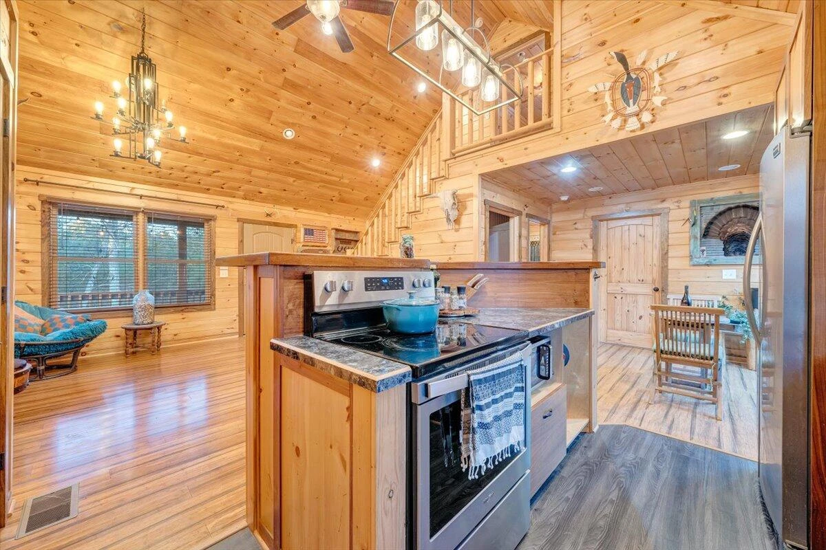 192 Meadows Farm RD - Photo 18