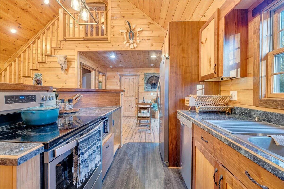 192 Meadows Farm RD - Photo 19