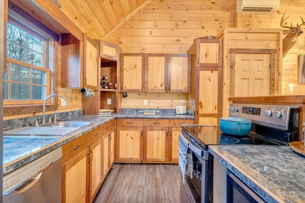 192 Meadows Farm RD - Photo 20