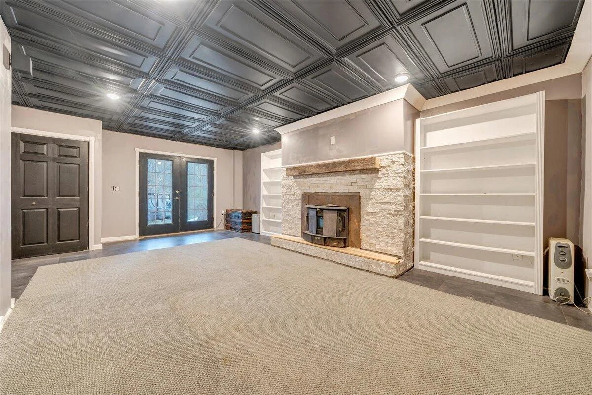 192 Meadows Farm RD - Photo 32
