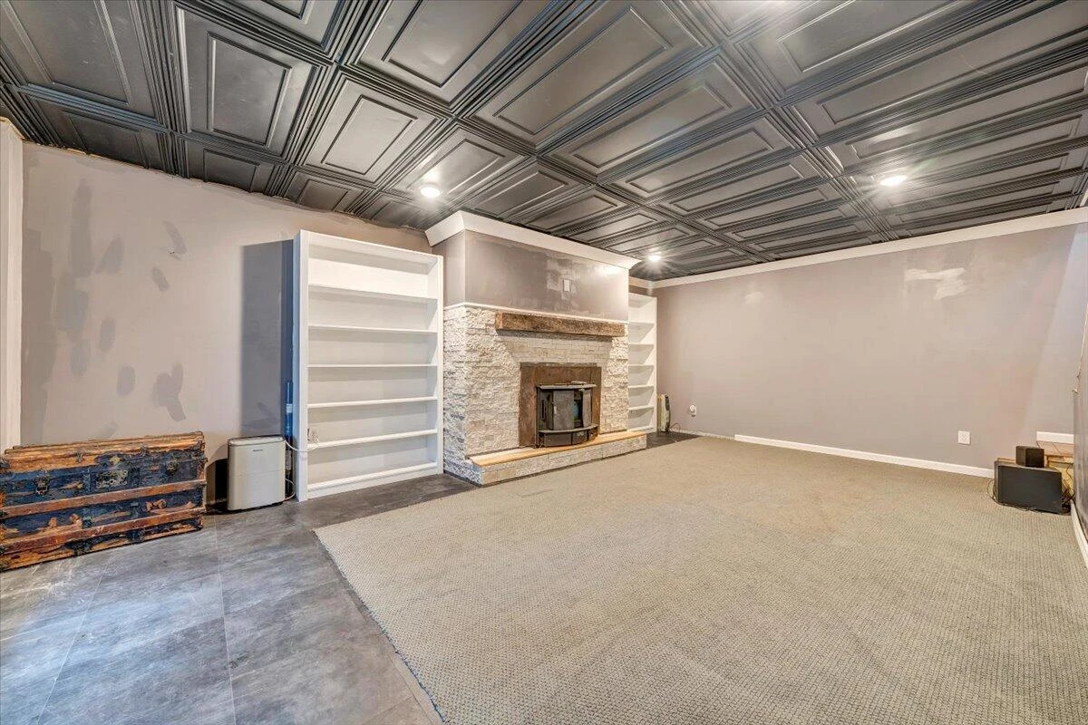 192 Meadows Farm RD - Photo 35