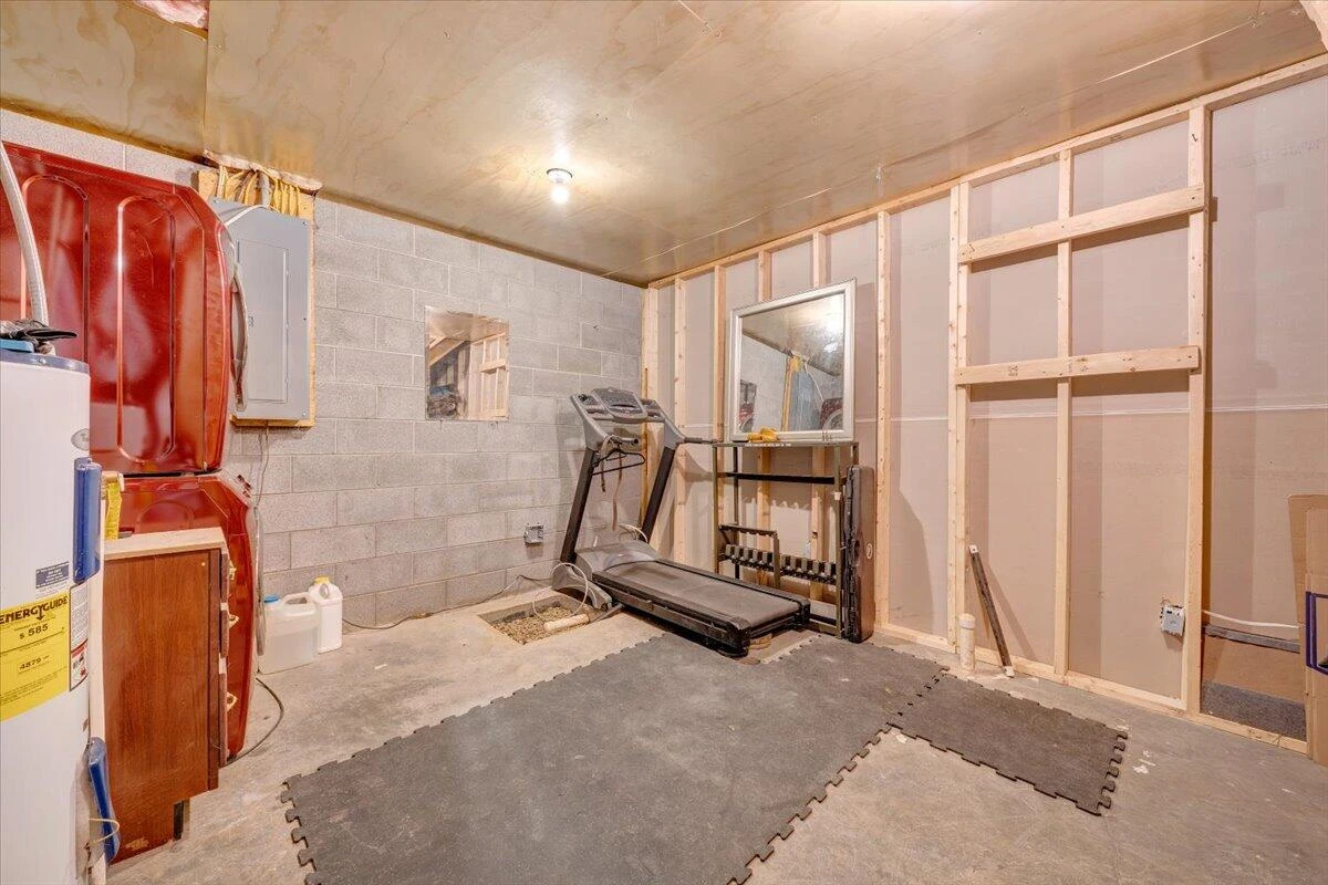 192 Meadows Farm RD - Photo 38