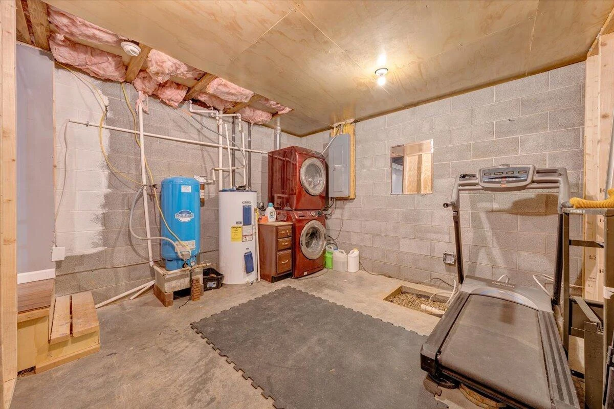 192 Meadows Farm RD - Photo 39