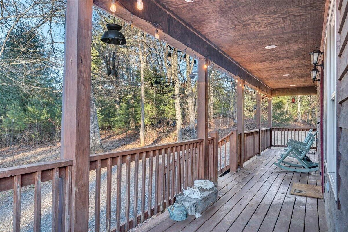 192 Meadows Farm RD - Photo 4