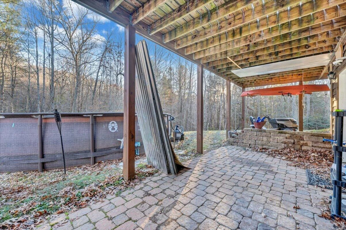 192 Meadows Farm RD - Photo 43