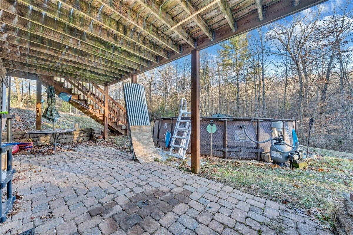 192 Meadows Farm RD - Photo 44