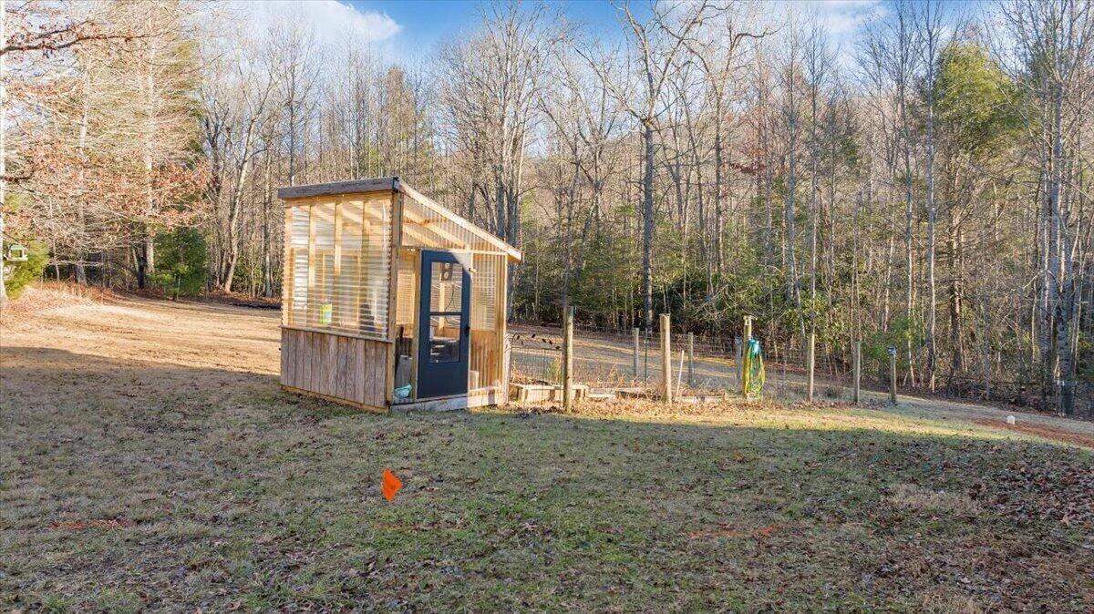 192 Meadows Farm RD - Photo 67