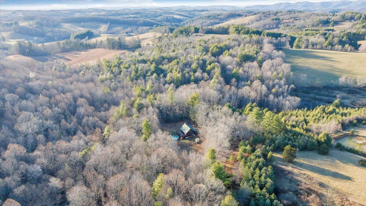192 Meadows Farm RD - Photo 79