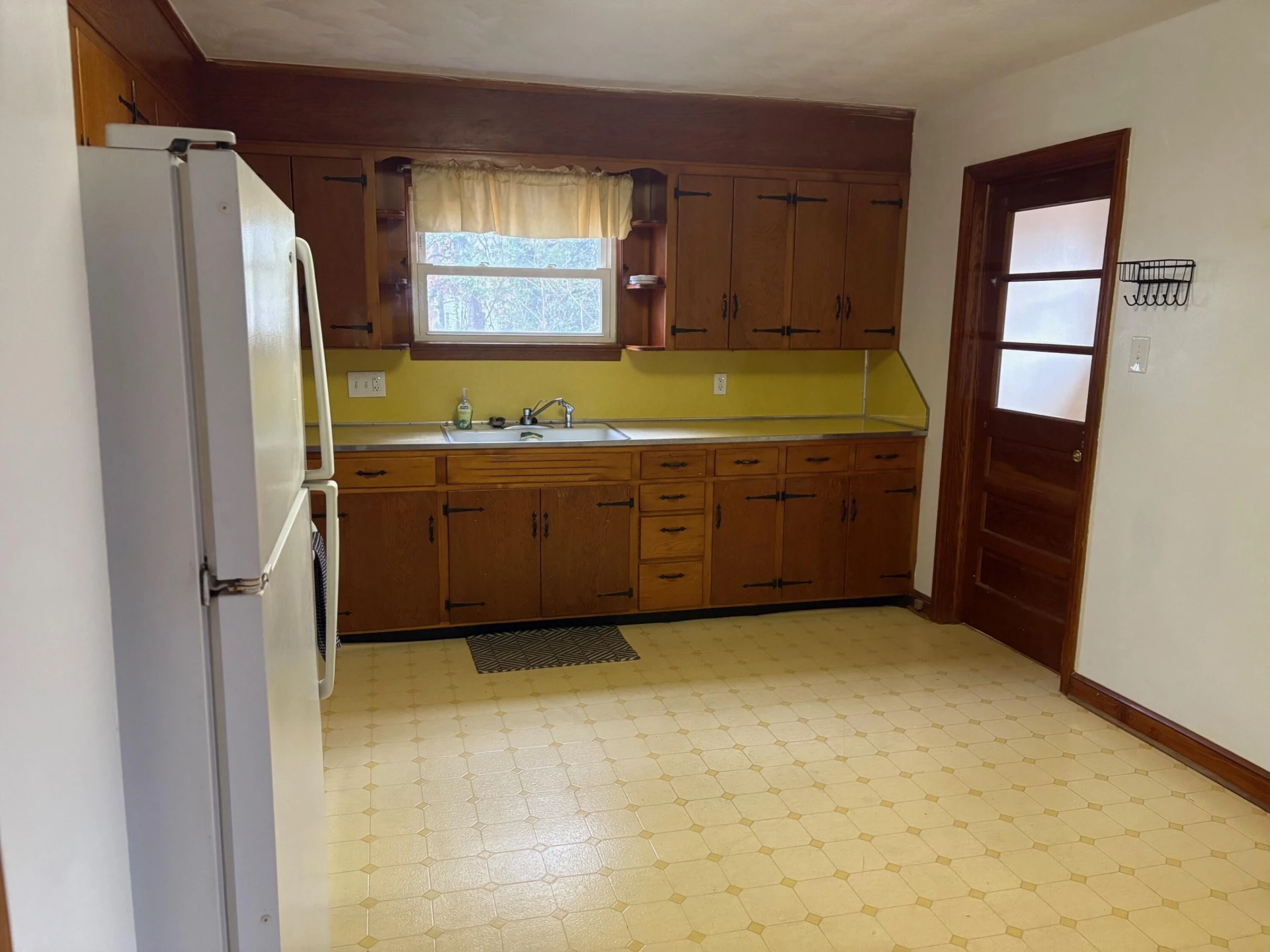 2750 Creston AVE SW - Photo 6