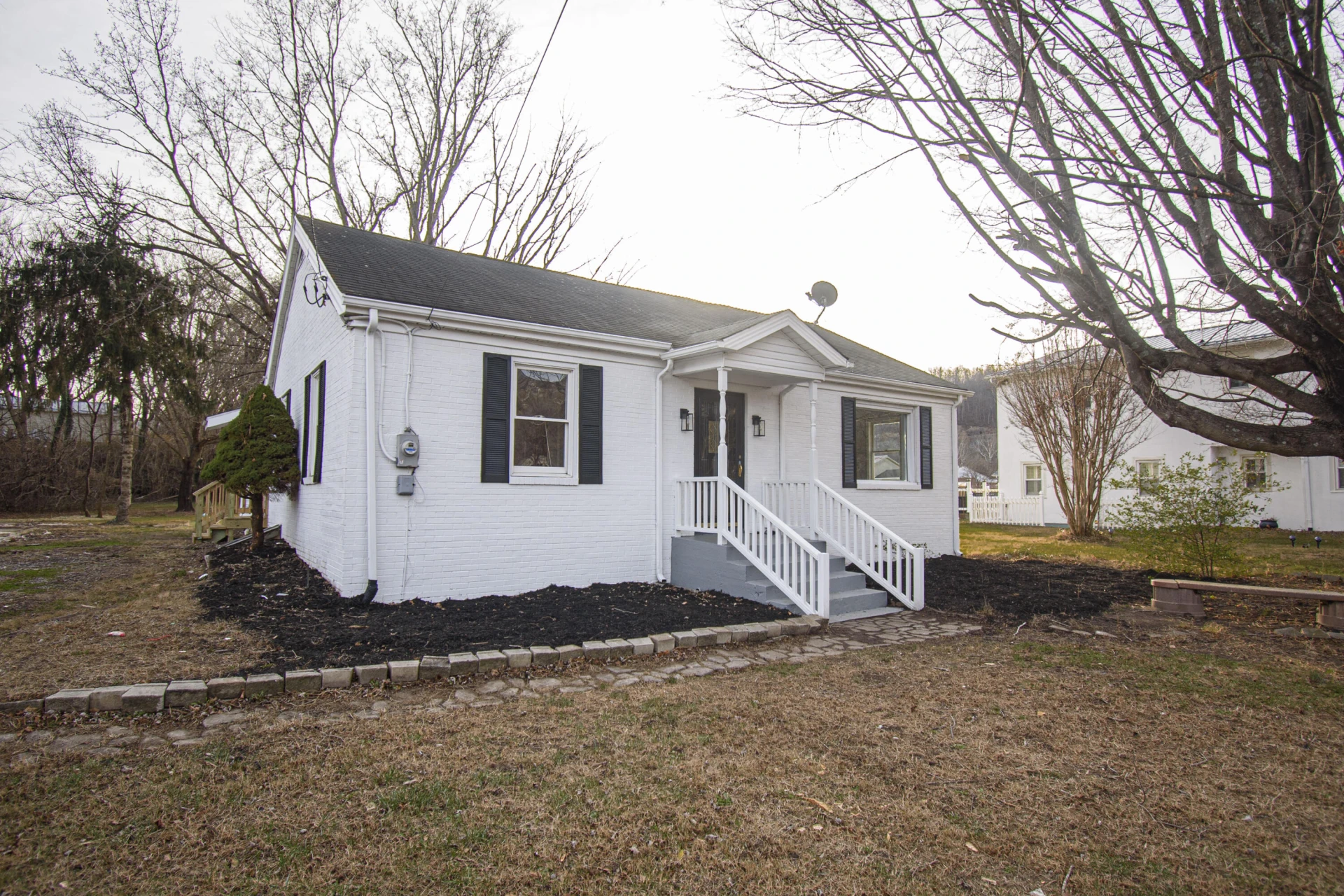 5291 Lafayette RD