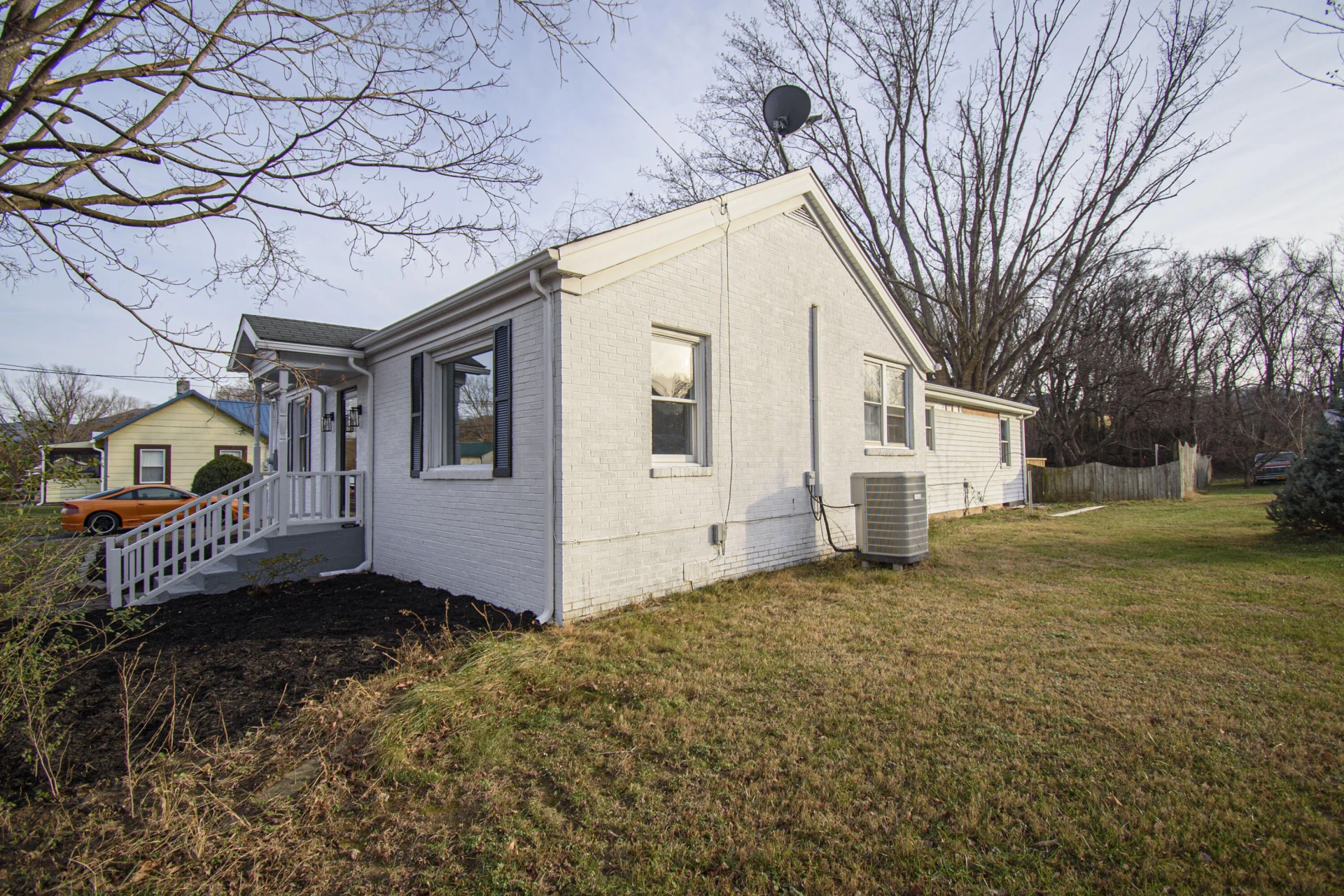 5291 Lafayette RD - Photo 14